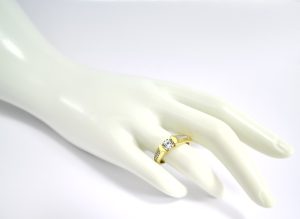 Zlatý prsteň Glare 93