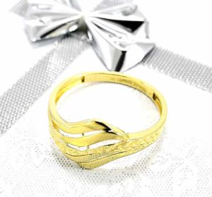 zlaty prsten Glare 323