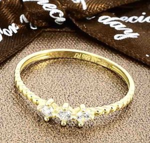 zlatý prsteň Glare 106