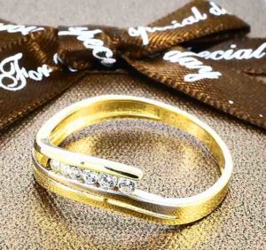 zlaty prsten Glare 434