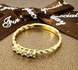 zlaty prsten Glare 497