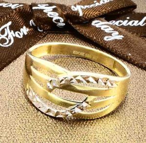 Zlatý prsteň Glare 564