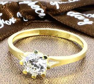 Zlatý prsteň Glare 596