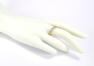 Zlatý prsteň Glare 679